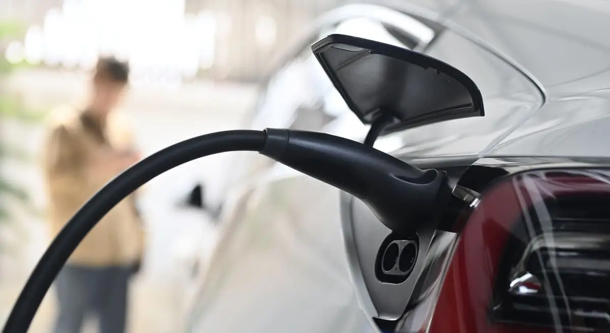 deducción IRPF coche eléctrico